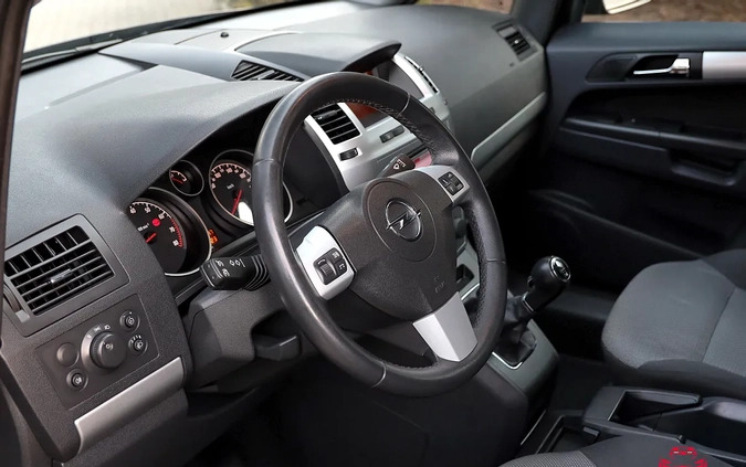 Opel Zafira cena 23999 przebieg: 186000, rok produkcji 2012 z Pińczów małe 704